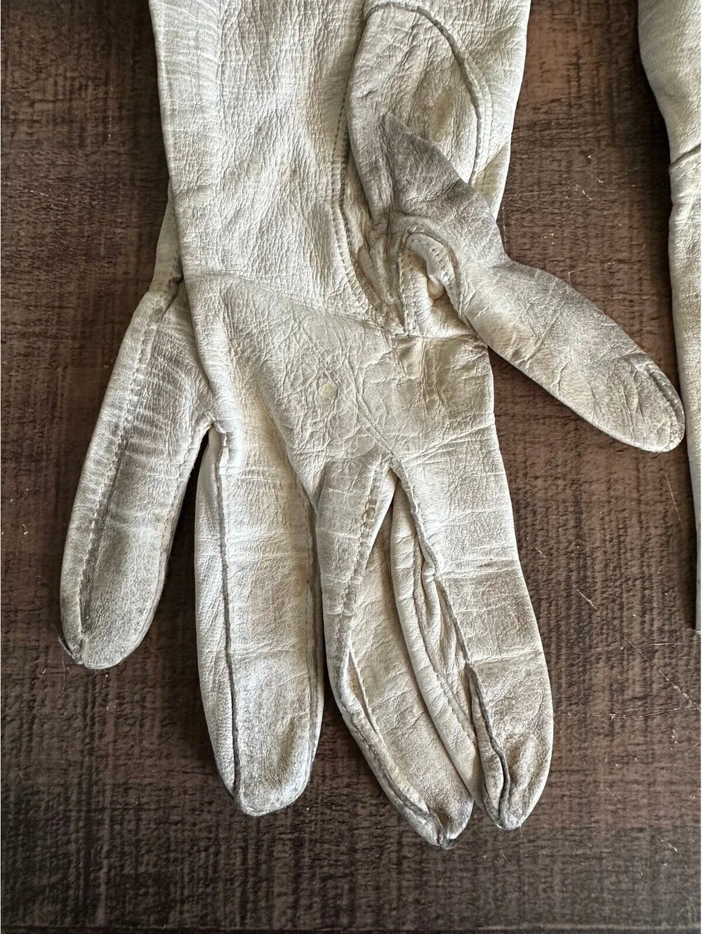Vintage Cream Leather Gloves with Pink Floral Embroidery